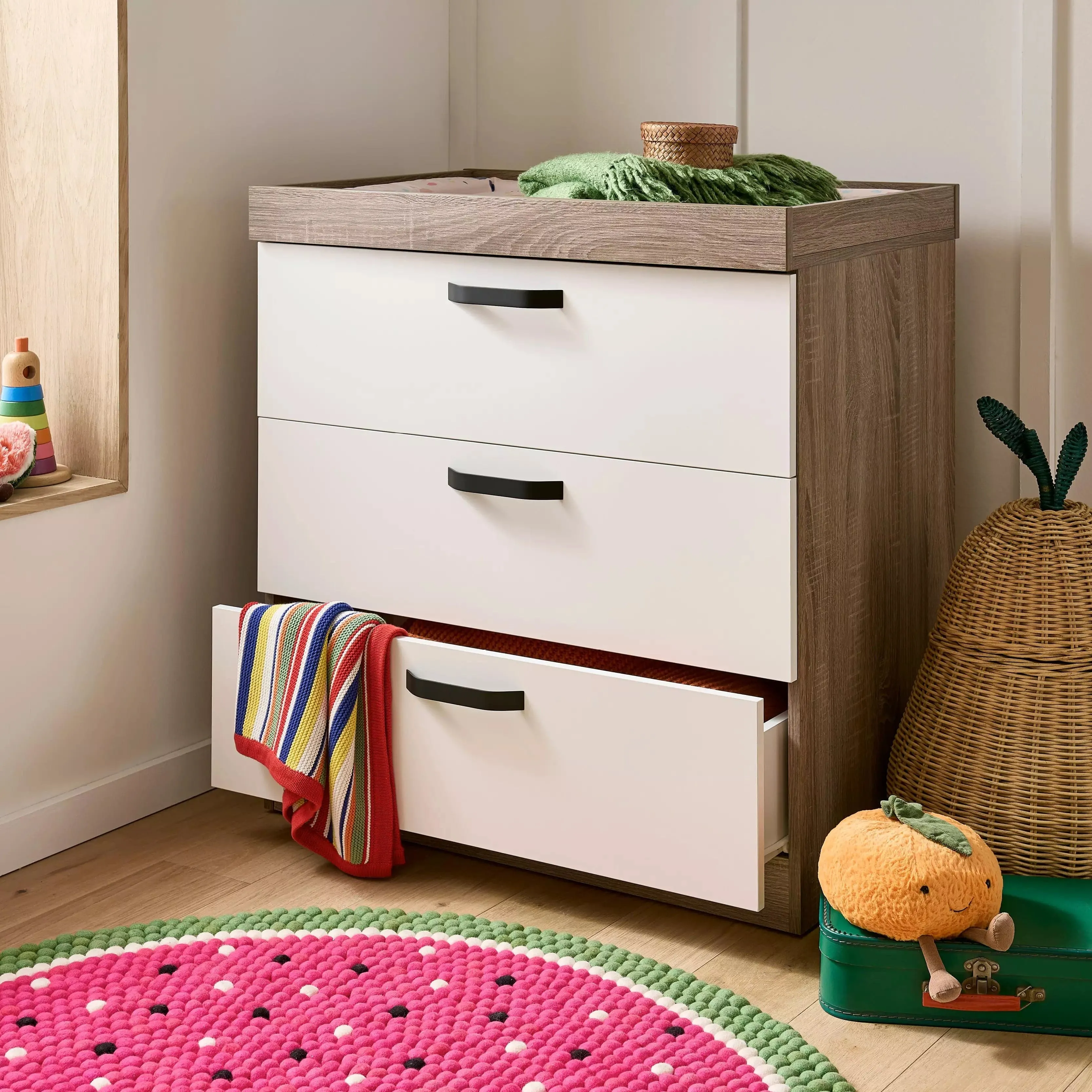 CuddleCo Enzo 3 Drawer Dresser - Truffle Oak/White