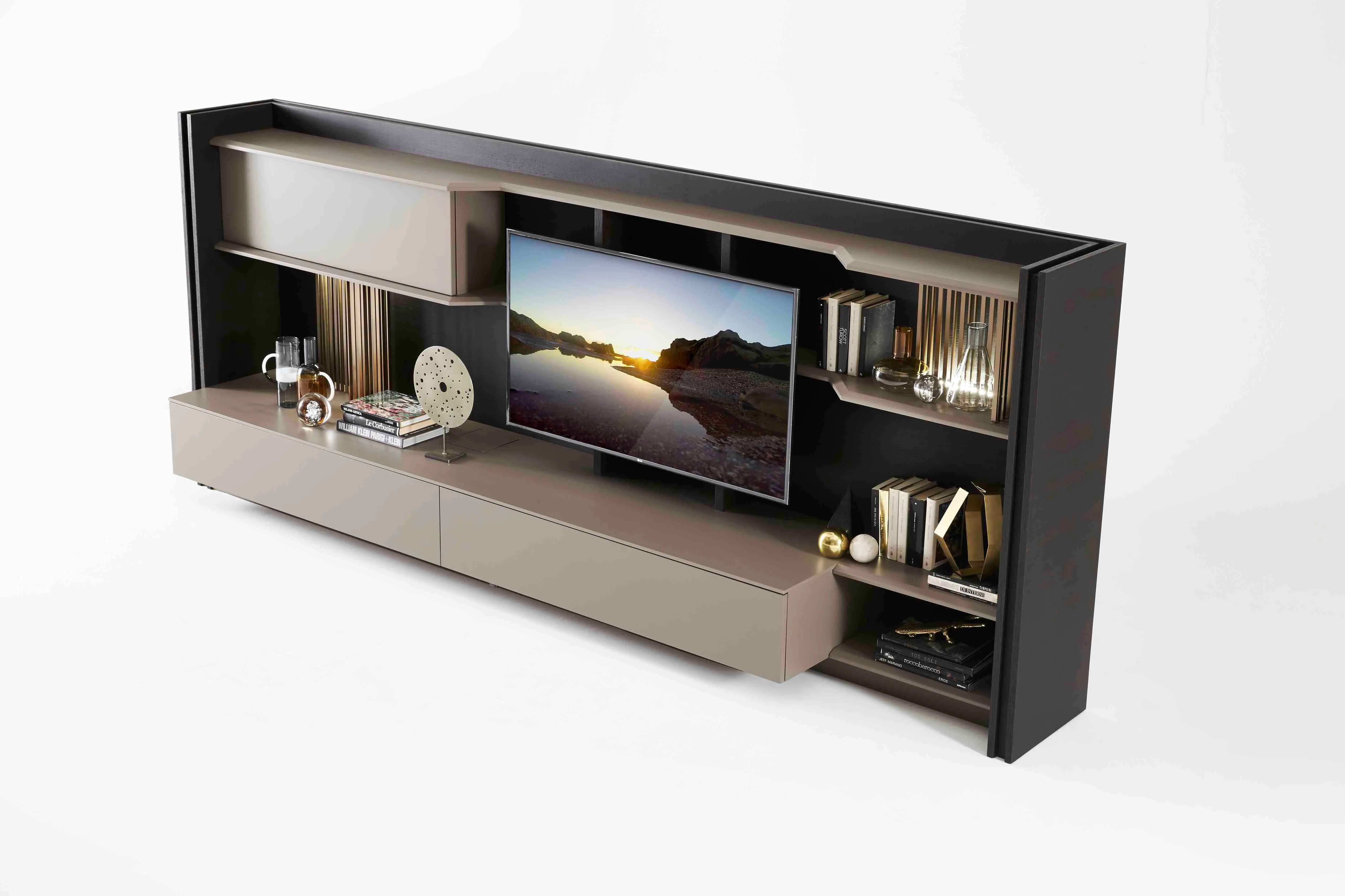 Freestanding Media Units