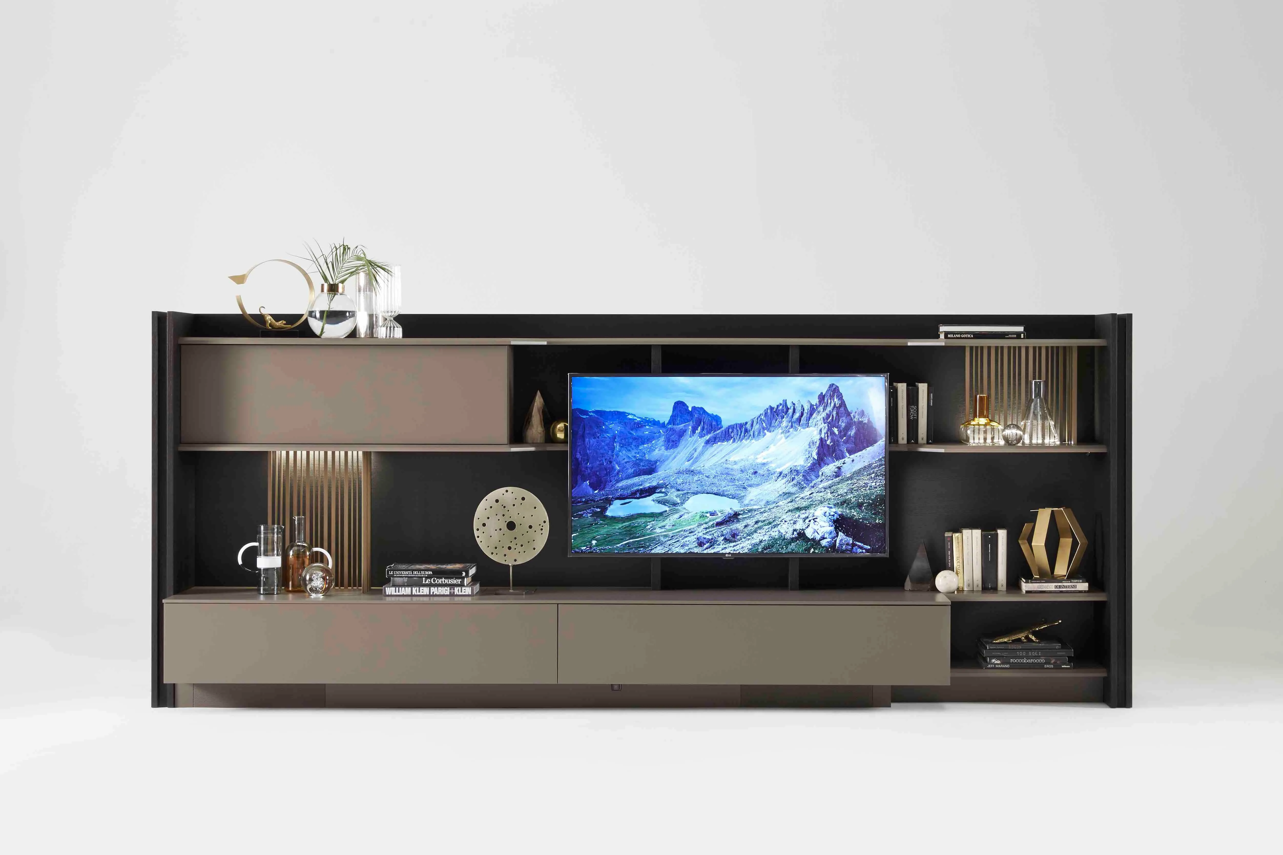 Freestanding Media Units