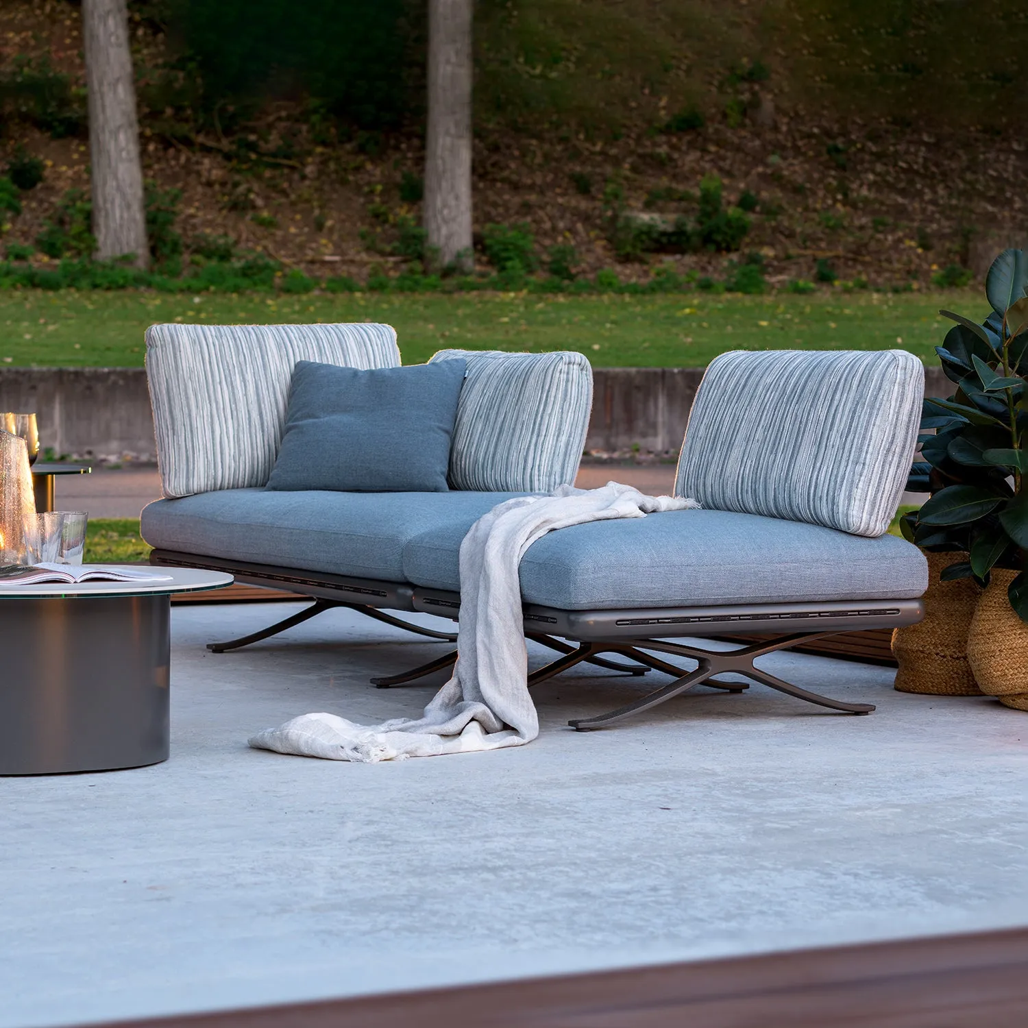 rolf benz | yoko 219 outdoor sofa | anthracite