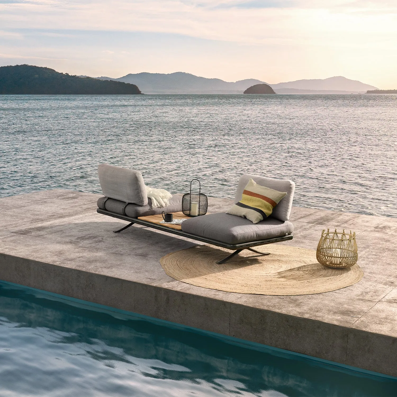 rolf benz | yoko 219 outdoor sofa | anthracite