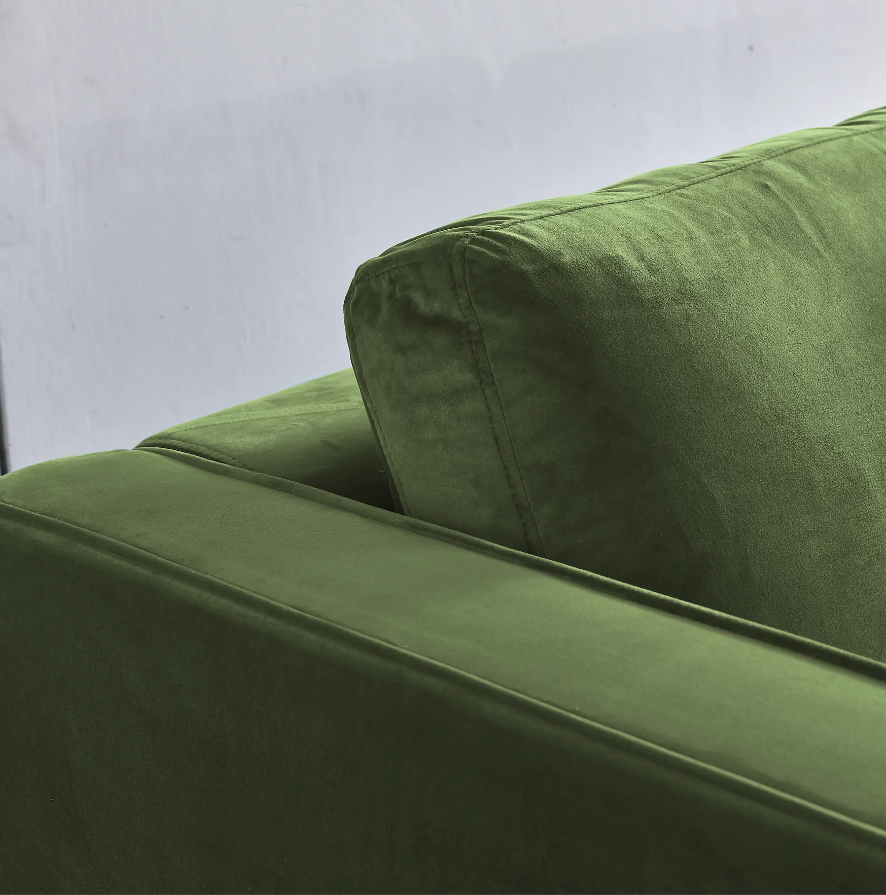 Rubeza Scott 4 Seater Right Hand Facing Chaise End Corner Sofa - Grass Green 2